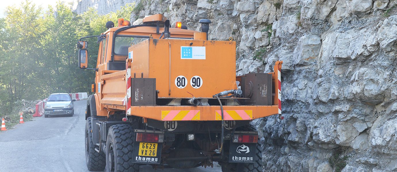 Inforoute : travaux de protection contre les éboulements rocheux