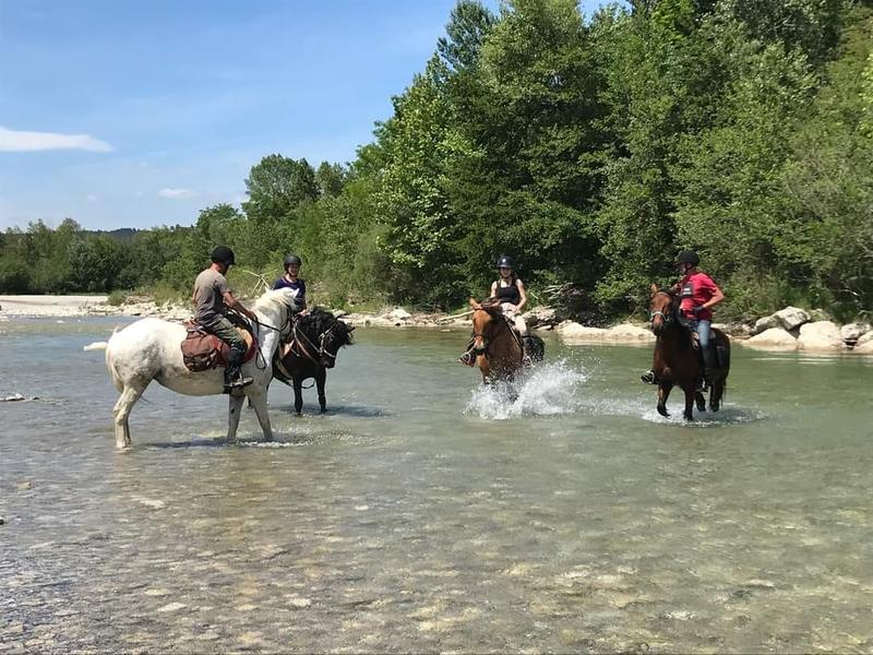Randonnée à cheval de 3 jours – Vallée de la Gervanne et contreforts du Vercors