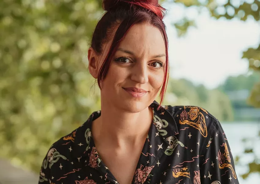 Laura Calu « Senk » – Festival national des Humoristes