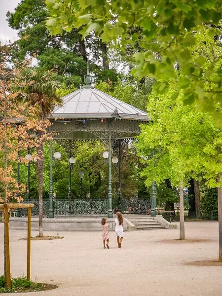 Visite guidée classique du centre historique de Montélimar