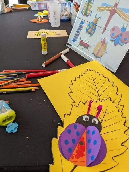 Visite créative en famille » Les petites bêtes du jardin «