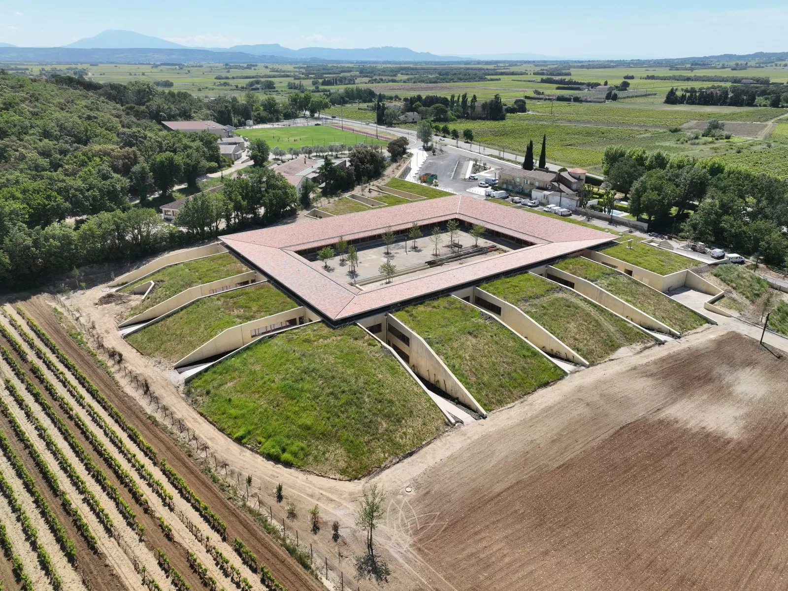 Collège de Suze la Rousse vu du ciel