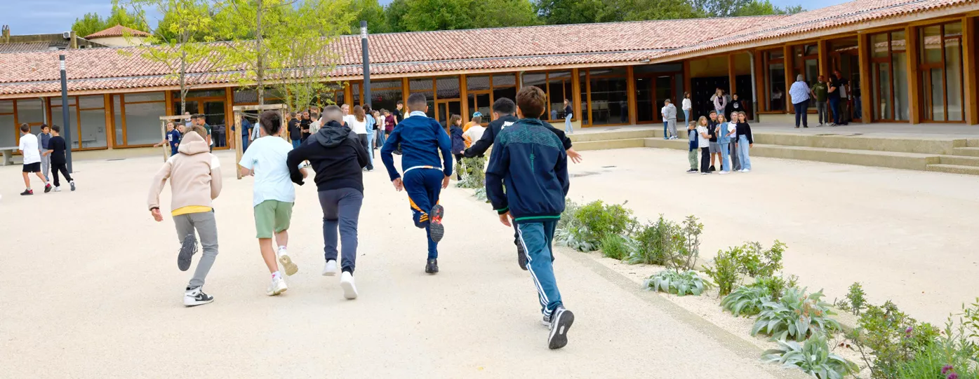Le nouveau collège Do Mistrau a ouvert ses portes à Suze-la-Rousse