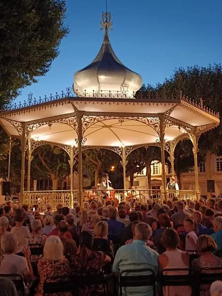 Saison du kiosque (concerts gratuits) – Escales Estivales de Romans