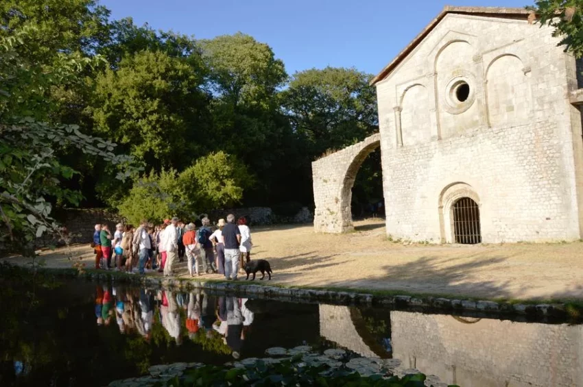 Visite commentée : Le site du Val des Nymphes et de la chapelle romane