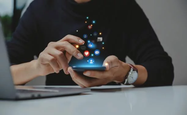 Conférence Accompagner les Jeunes à comprendre l’information sur internet – ACCES