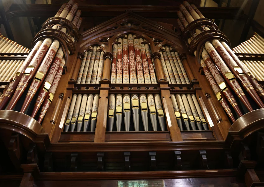 Bach- Buxtehude, la ruée vers l’orgue de Maxime Heintz à la collégiale de St-Donat – Vochora 2025-2026