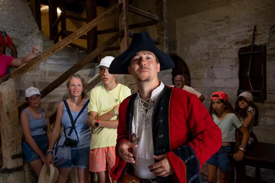 Visite guidée de la Tour de Crest avec le Major Montrond