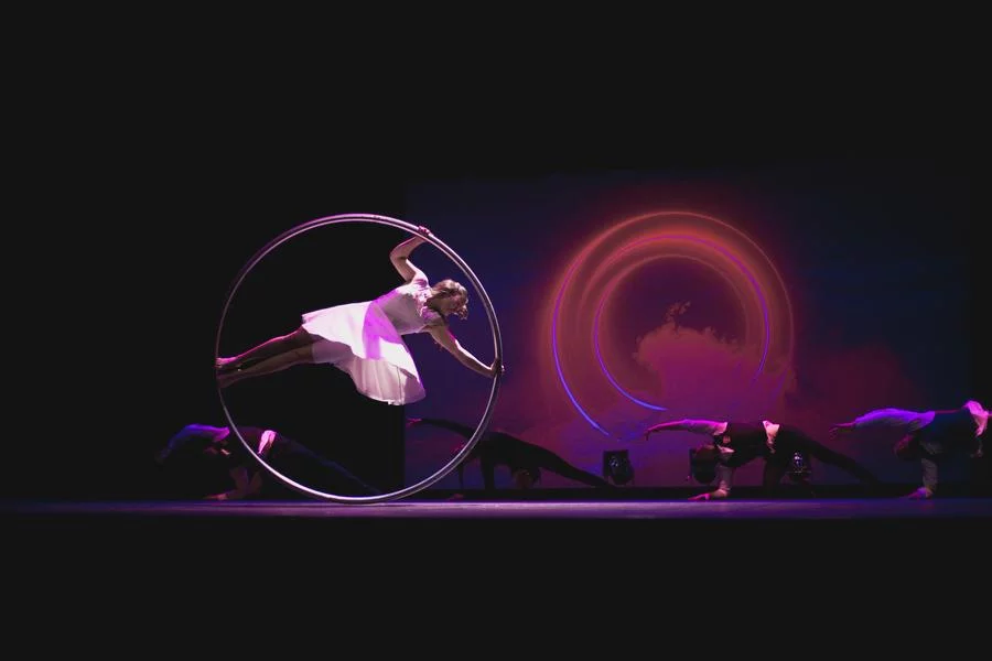 Spectacle Bibliotek – Cie Haspop/Cirque du Grand Lyon