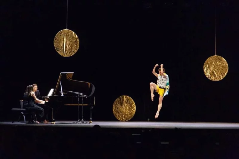 Spectacle de danse de Daniel Larrieu « Sacre »