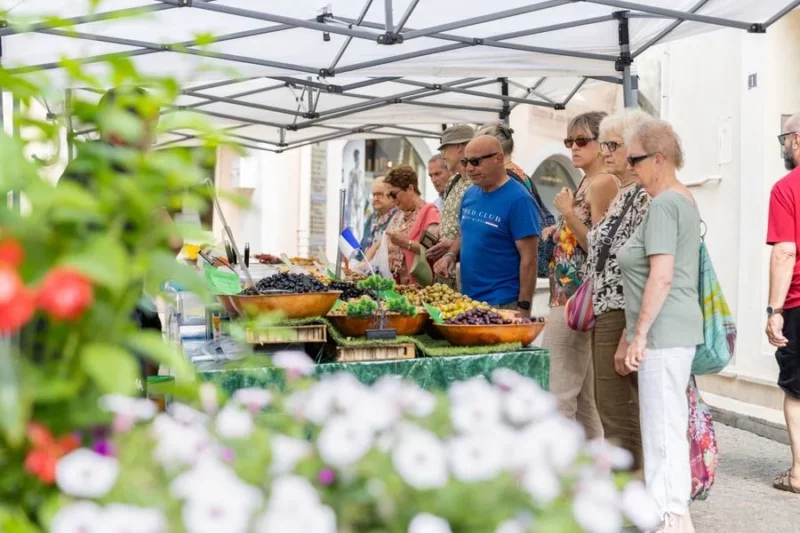 Marché provençal du mardi