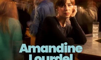 Humour : Amandine Lourdel dans « Renversée »