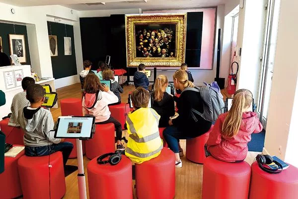 Musée numérique de la Microfolie des Tracols