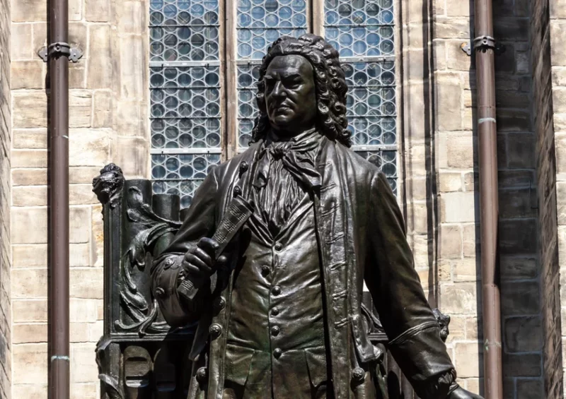 Bach, une histoire de famille à Saint-Donat – Vochora