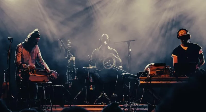 LE GRAND BAL : TRALALALOVERS et POOLIDOR