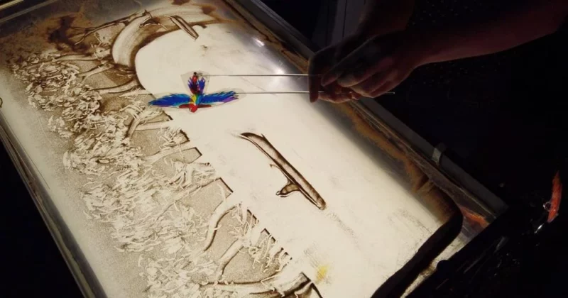 Spectacle dessin en sable et musique – Contes Shipibos – Cie Caminos