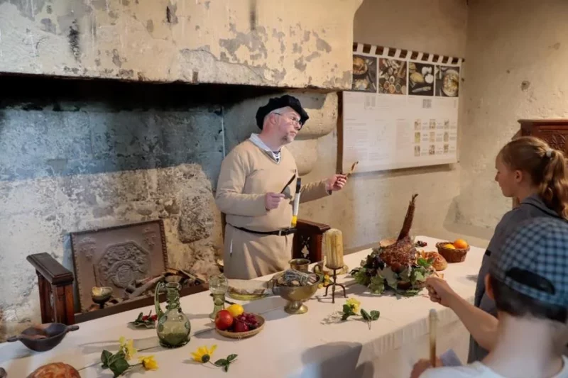 Visite guidée  » La Tour au Moyen Âge  » à la Tour de Crest