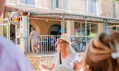 Visite commentée du village de Saint Gervais s/Roubion suivie d&rsquo;une dégustation